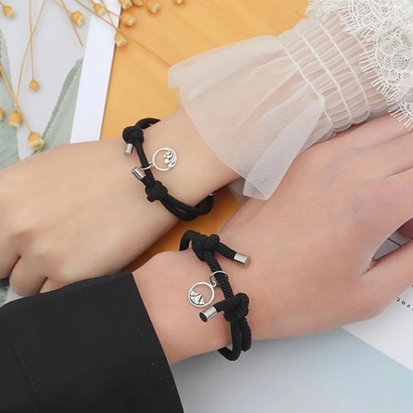 Couple Magnetic Bracelet - Picture 5 of 7